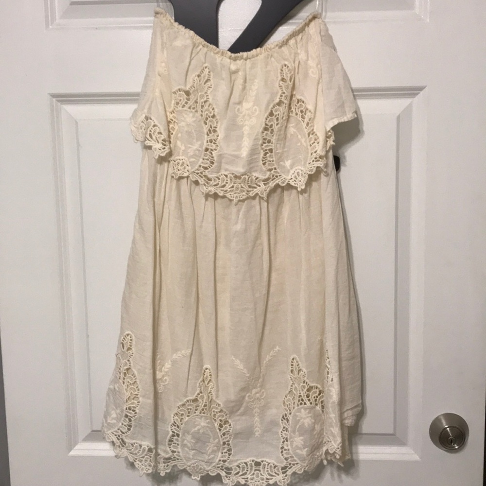 Cream strapless dress